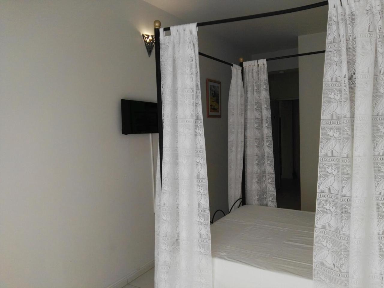 Residencial Casa Da Luz Hotel